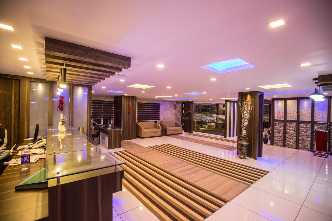 South Gate Residency Hotel Kochi Exterior foto