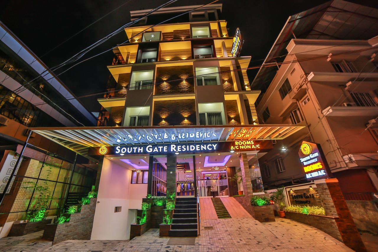 South Gate Residency Hotel Kochi Exterior foto