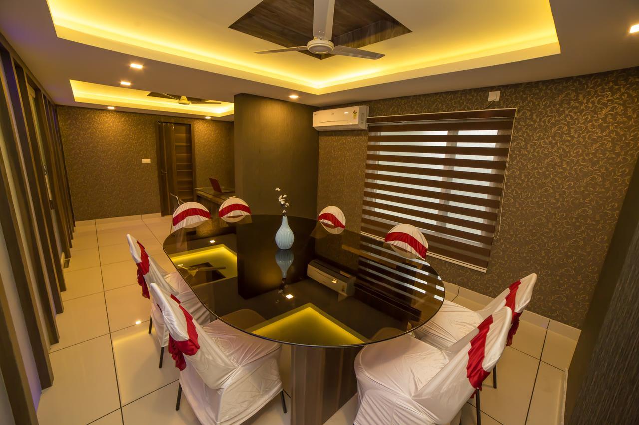 South Gate Residency Hotel Kochi Exterior foto