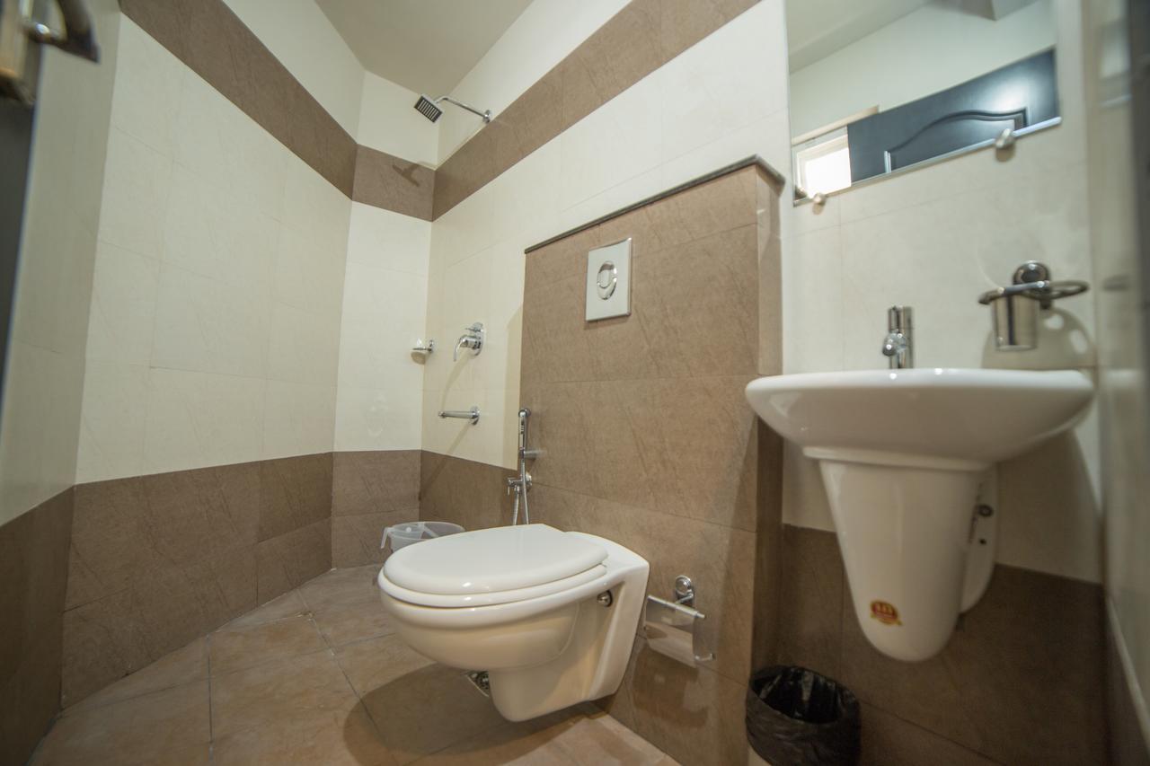 South Gate Residency Hotel Kochi Exterior foto